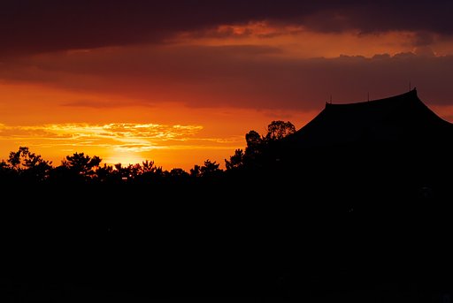 古都の夕焼け