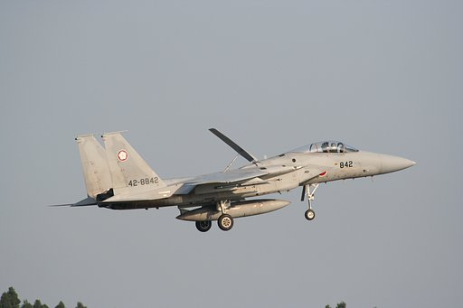 百里基地にて