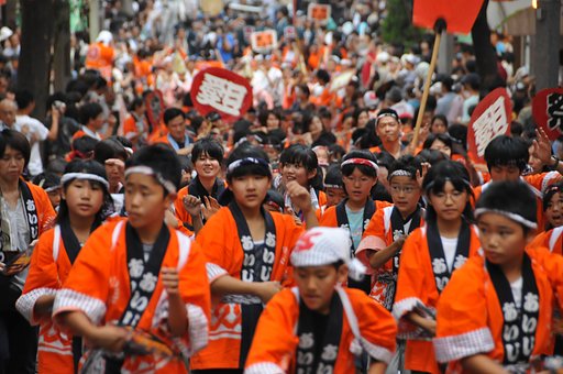 祭りの熱気