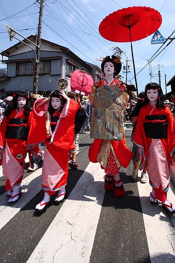 【道】　おいらん道中