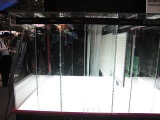 CEATE薄　型テレビの構造展示
