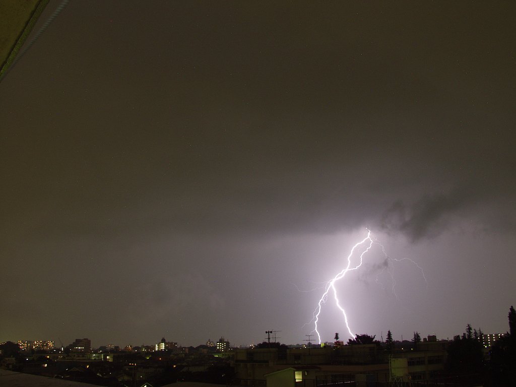 雷鳴
