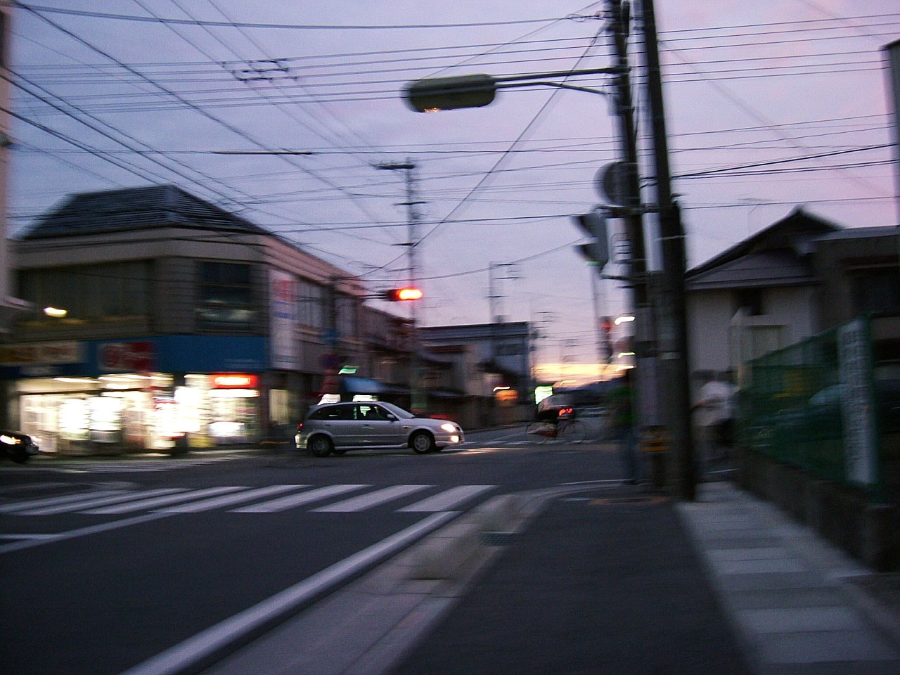 家路を急ぐ