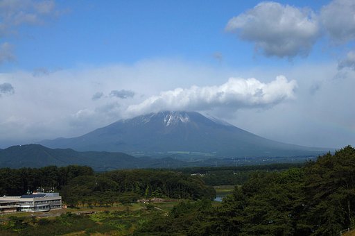 岩手山初冠雪