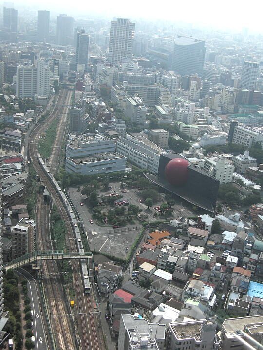 恵比寿から目黒を望む