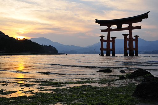 宮島・大鳥居夕照（２）