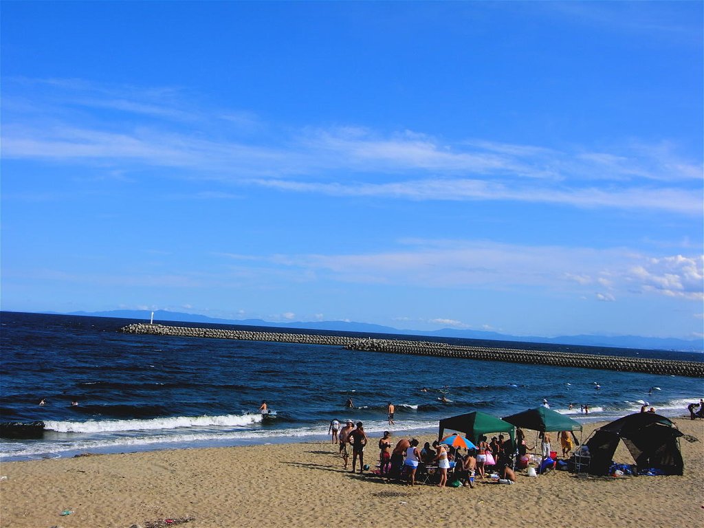 【祭】　浜辺で