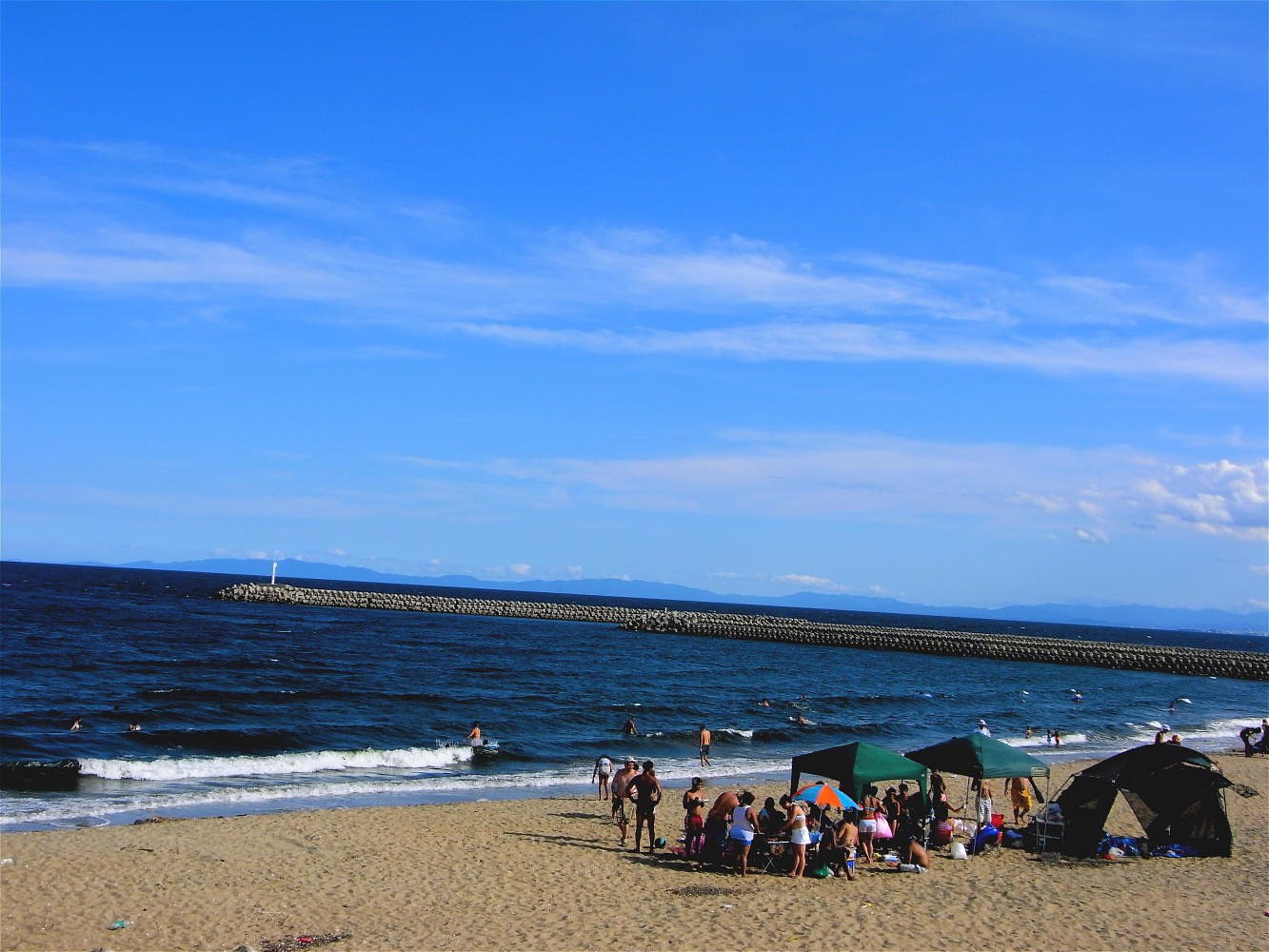【祭】　浜辺で