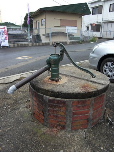 煉瓦積みの井戸