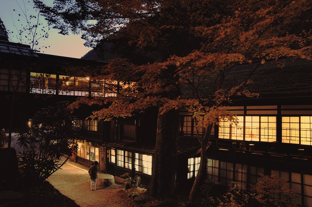 温 泉 宿