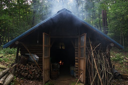 炭焼き小屋