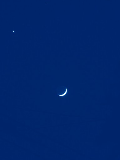 晩秋の月と星