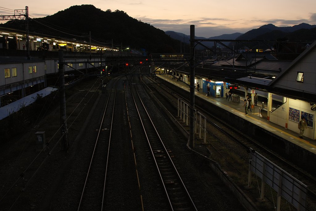 駅の夕暮れ
