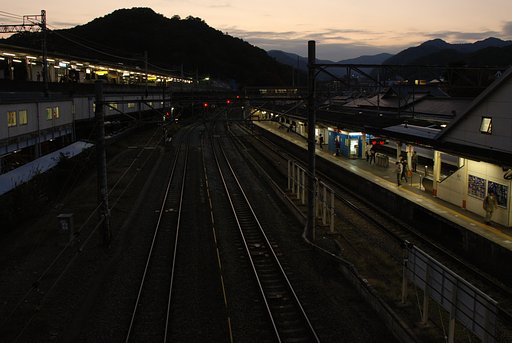 駅の夕暮れ