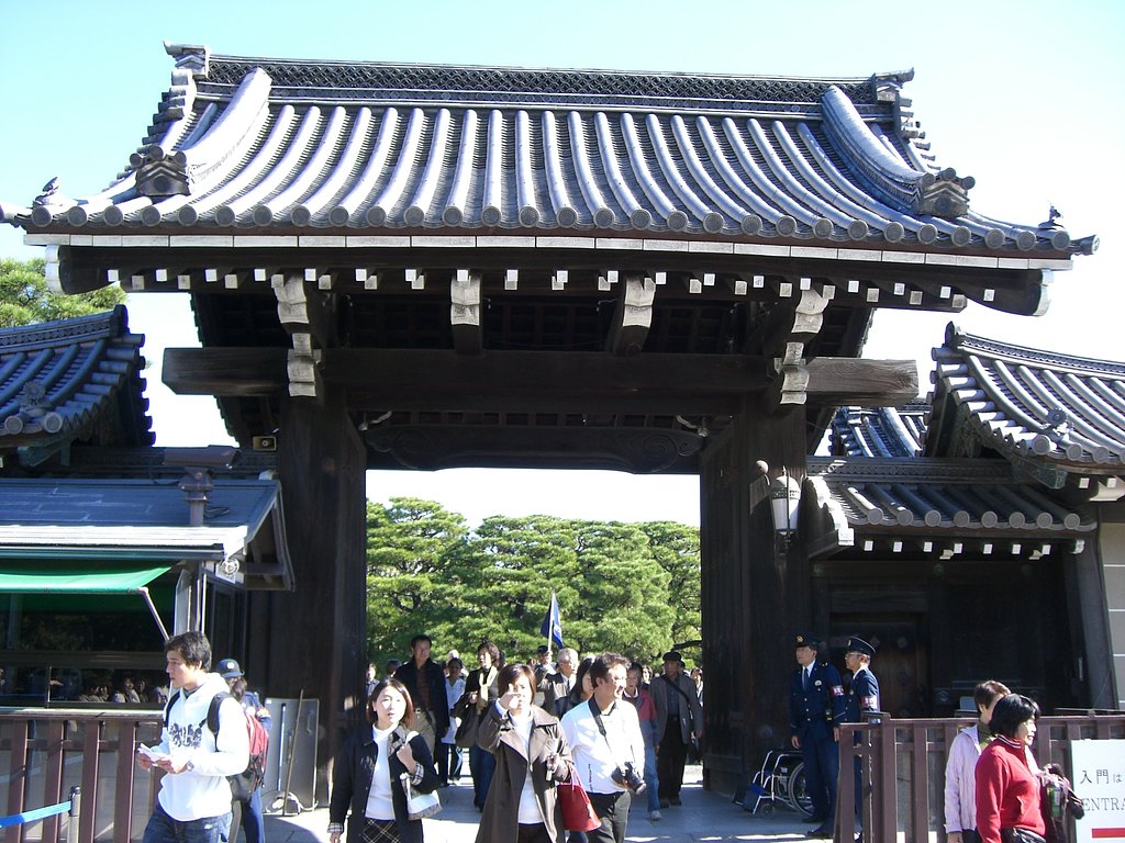 御所見学⑪　清所門（出口）(せいしょもん)
