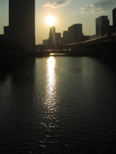 水都大阪、滲む夕暮れ