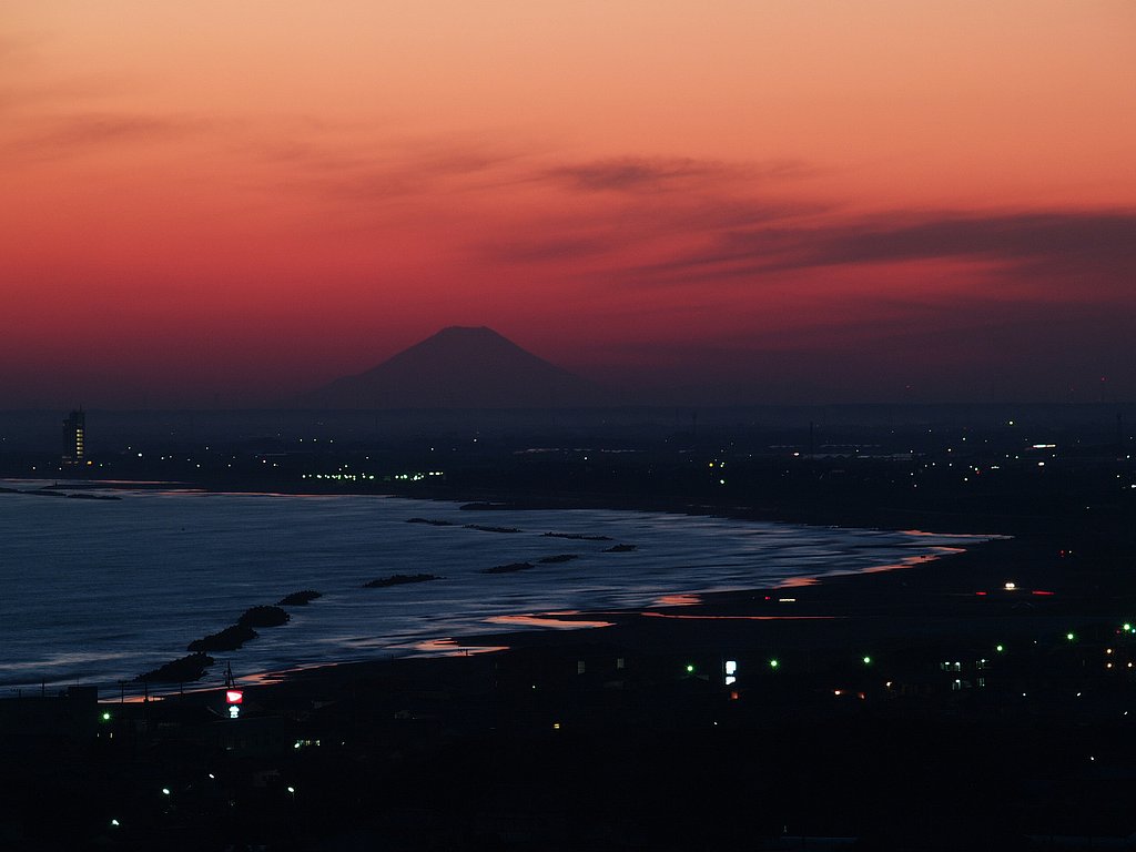 【2008】夕焼けに浮かぶ
