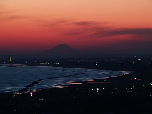 【2008】夕焼けに浮かぶ