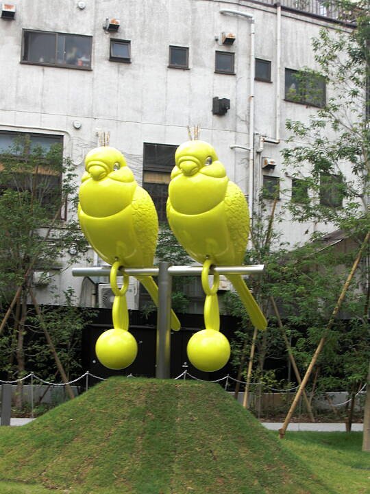 赤坂のインコ