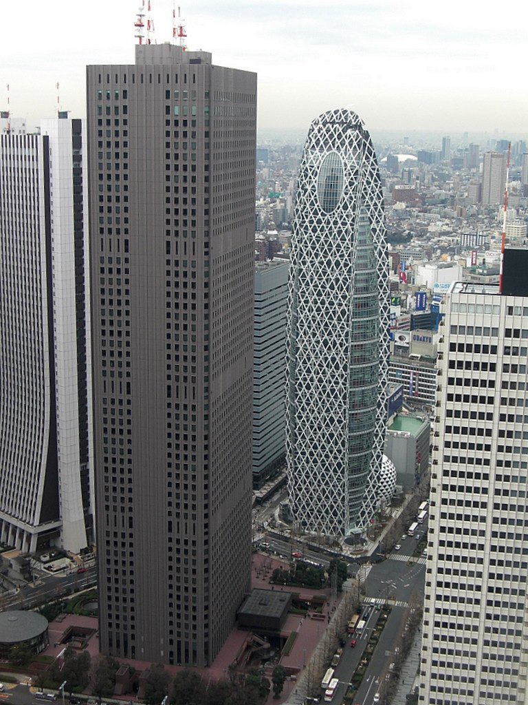 西新宿　コクーンタワー全景
