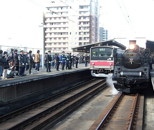 Ｃ５７と電車