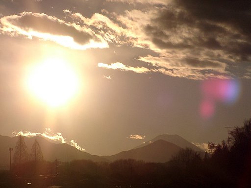 ■２日、夕暮れの富士山