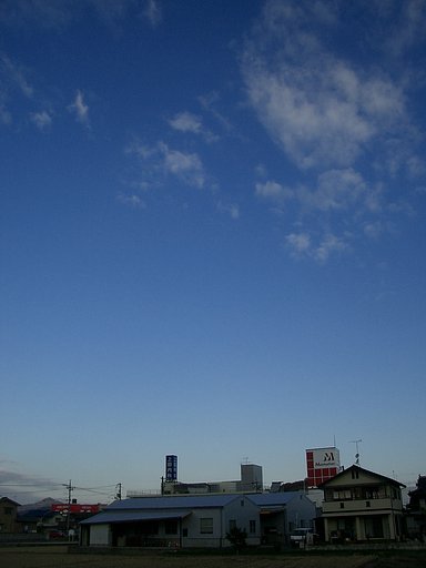 朝の雲