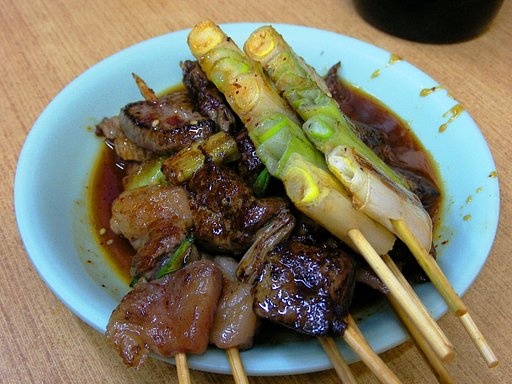 ホルモン串焼き