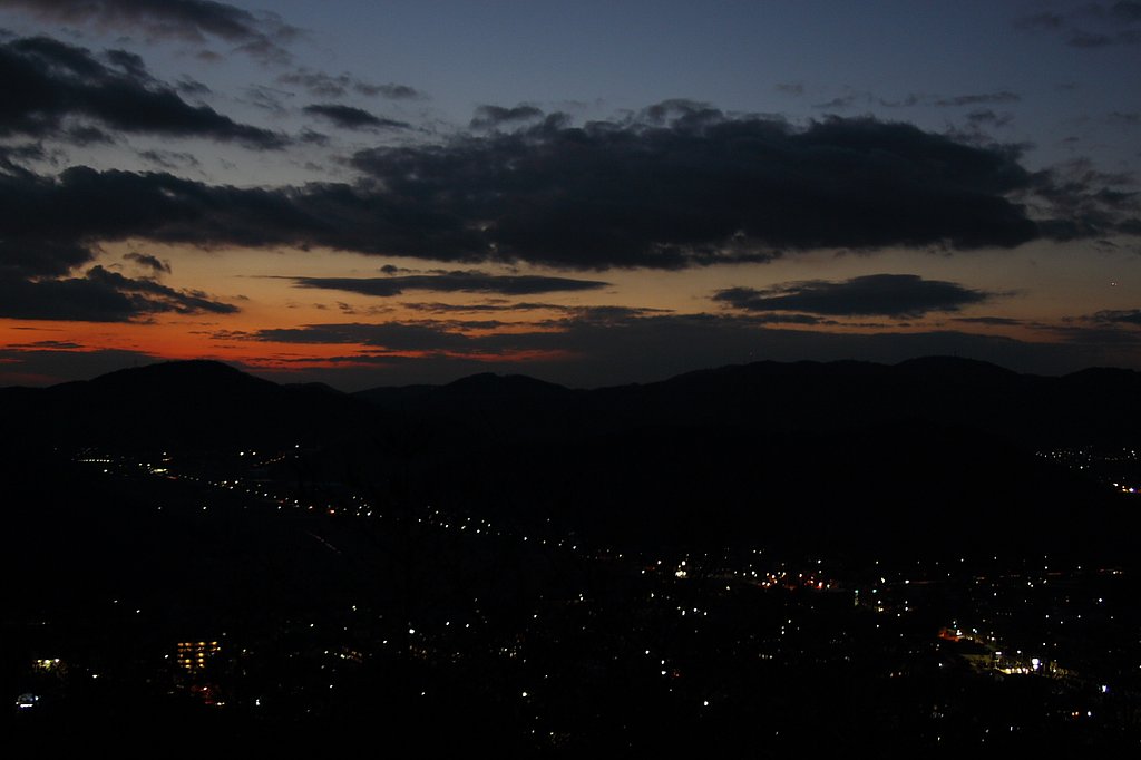 故郷の町の夜景（里シリーズ