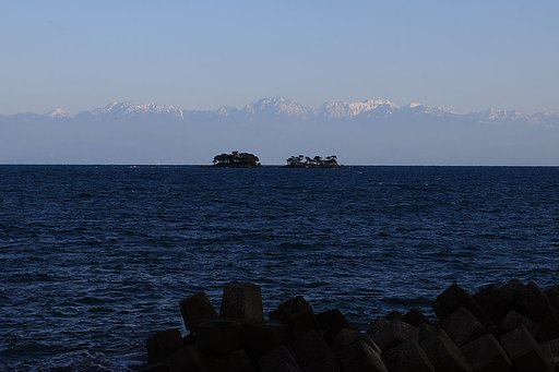 海に浮かぶ立山連邦