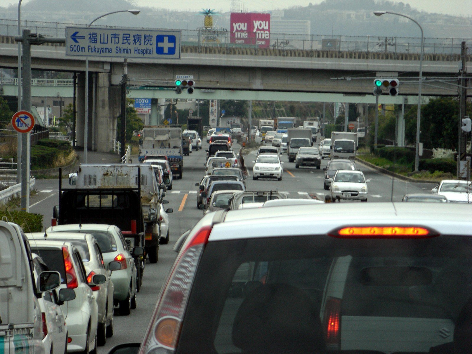 土日の高速は渋滞かも？
