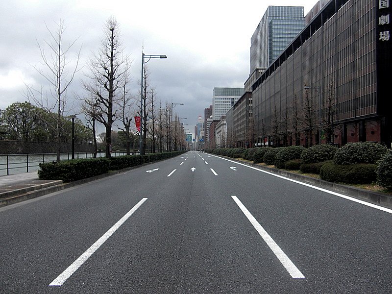 静かな道