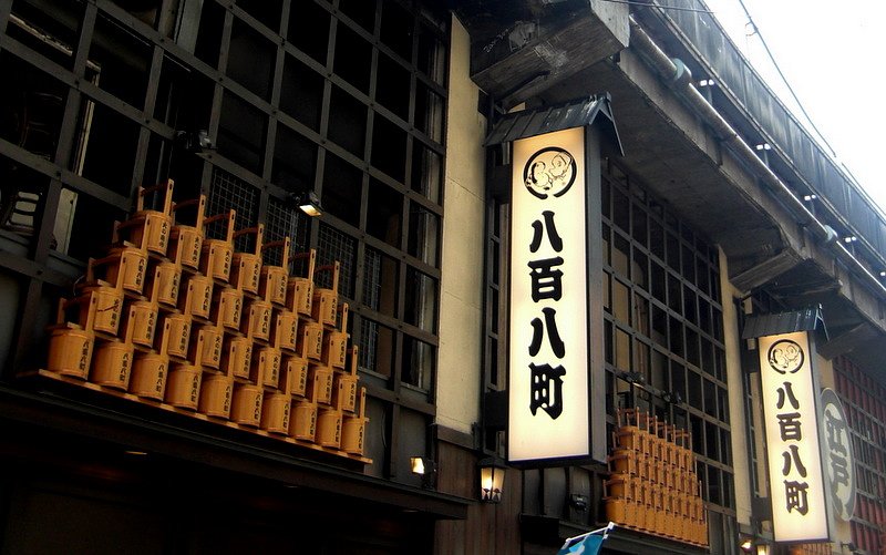 有楽町の新幹線高架下