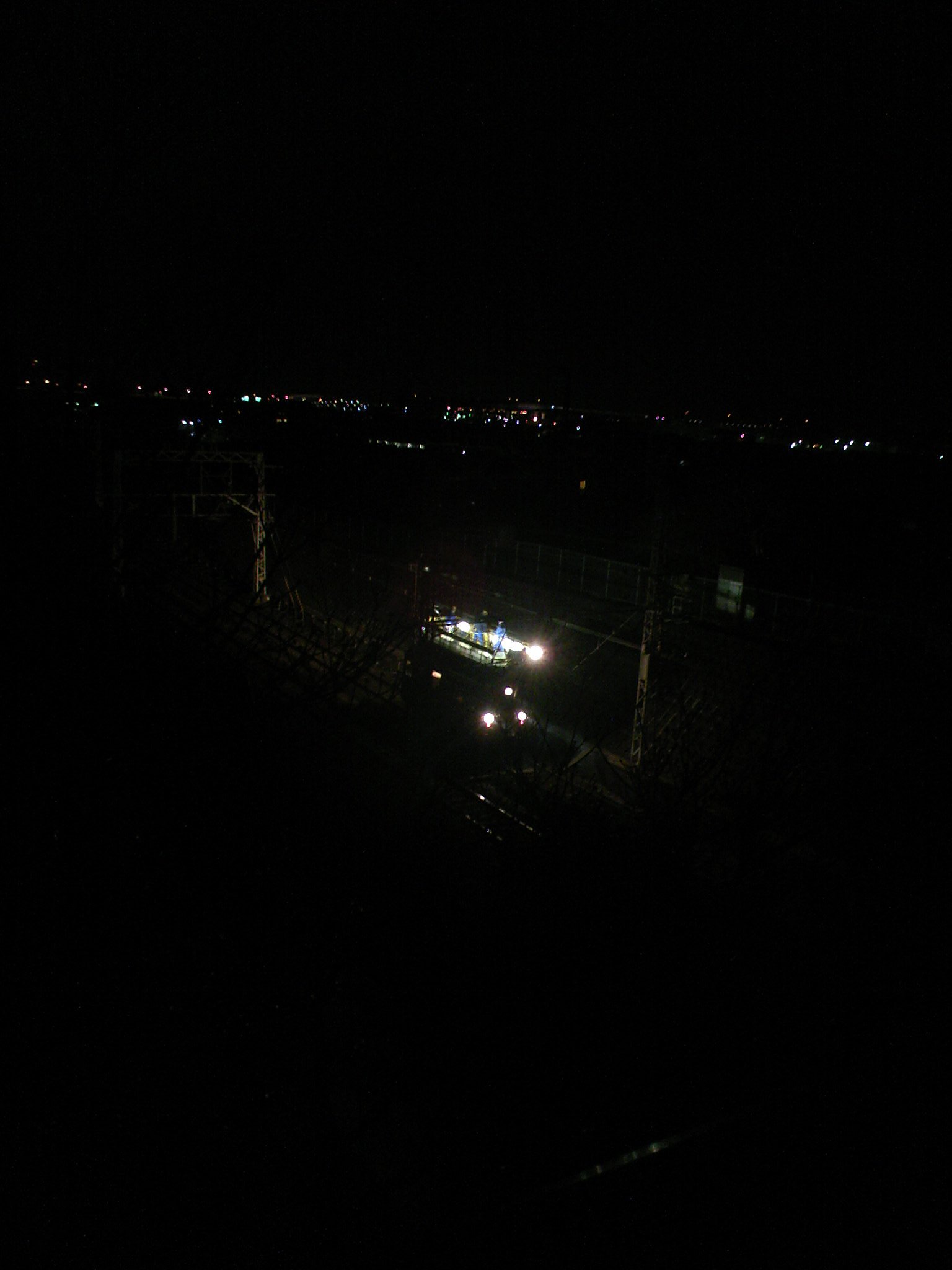 夜景と架線工事