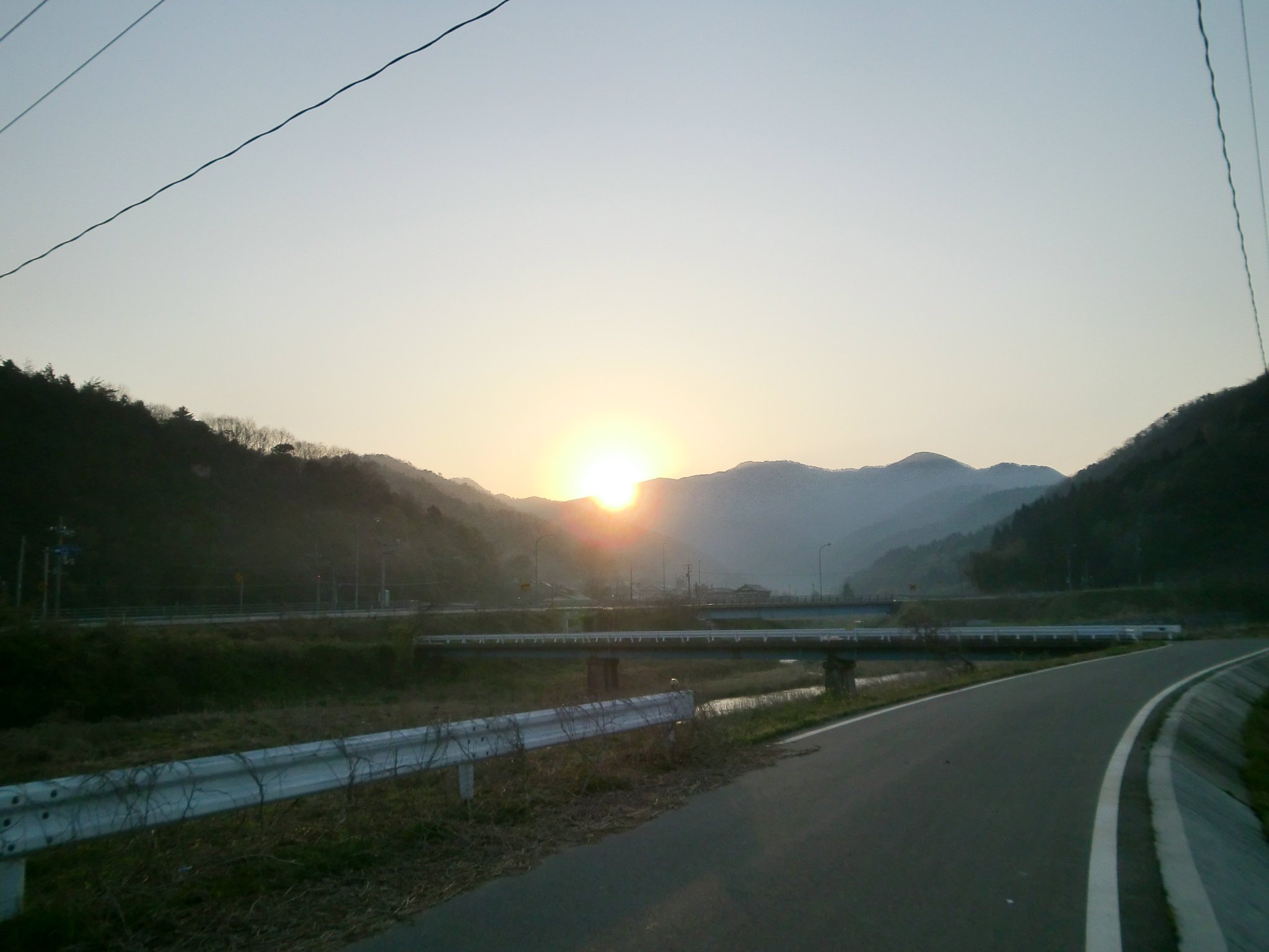 快晴の朝日の出