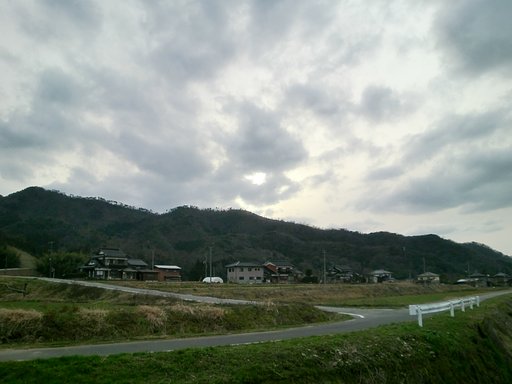 夕日の見られない西の空