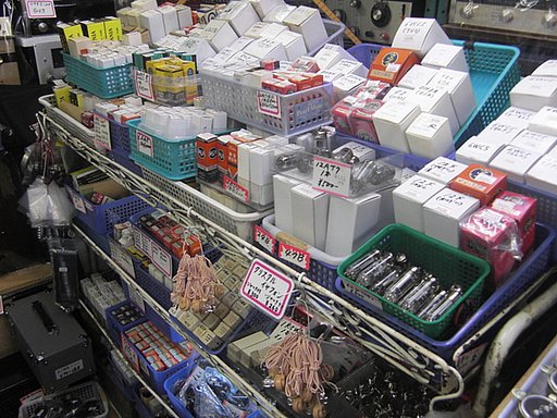 真空管を販売風景