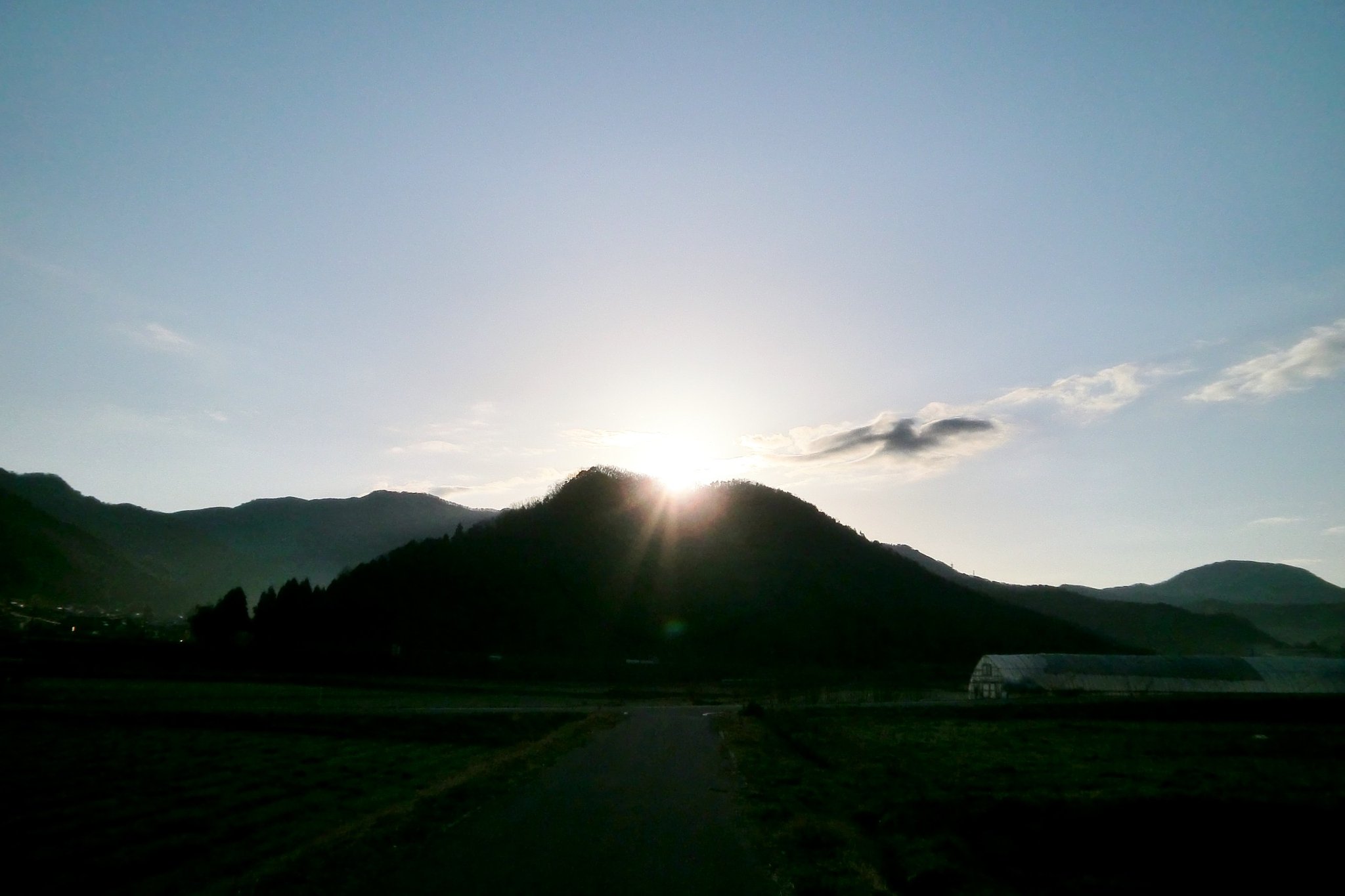 爽やかな朝日の出