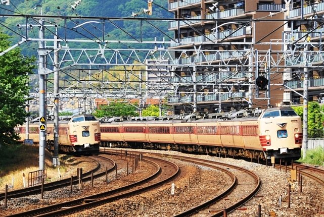 雷鳥号　山崎にて