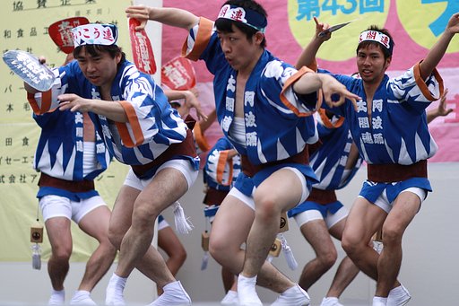 阿波踊り