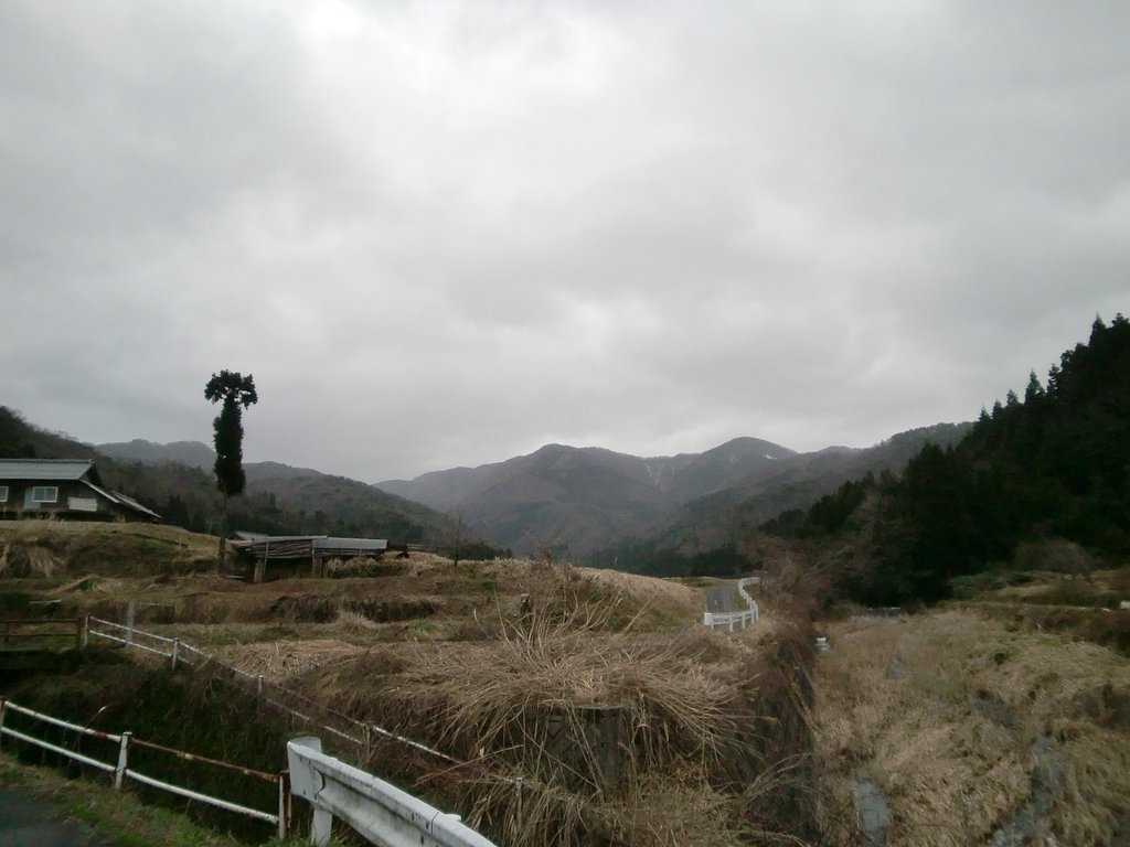 冬型に戻った東の空-Z250