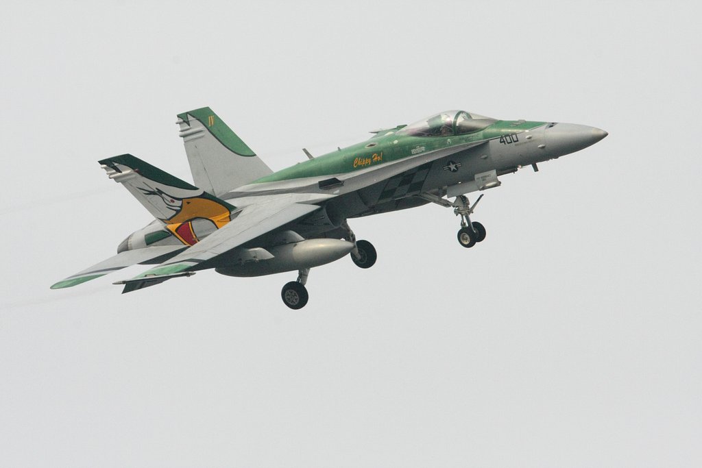 頭上の戦闘機