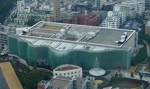 国立新美術館