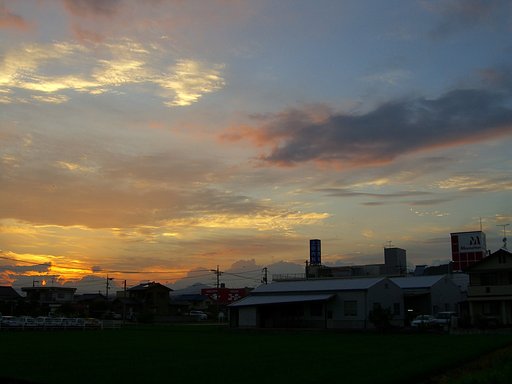 暑い夕焼け