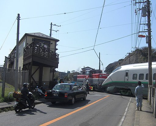 逗子駅　E3系山形新幹線つばさ号