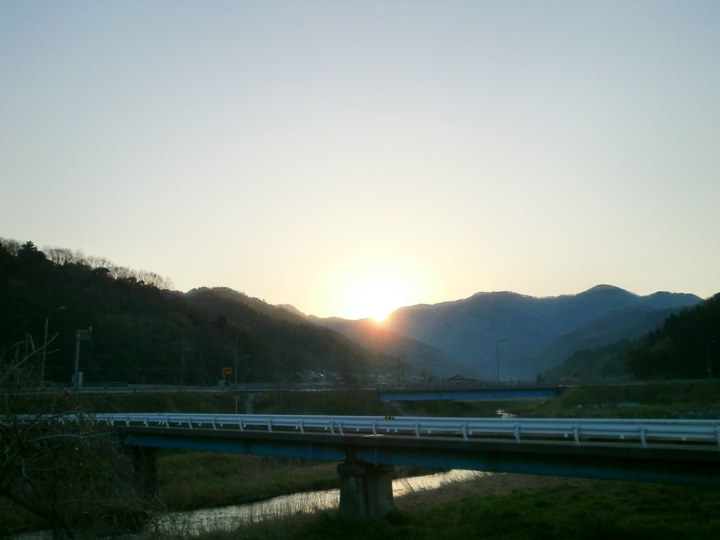 快晴の朝日の出