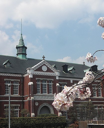 東京近代美術館工芸館２