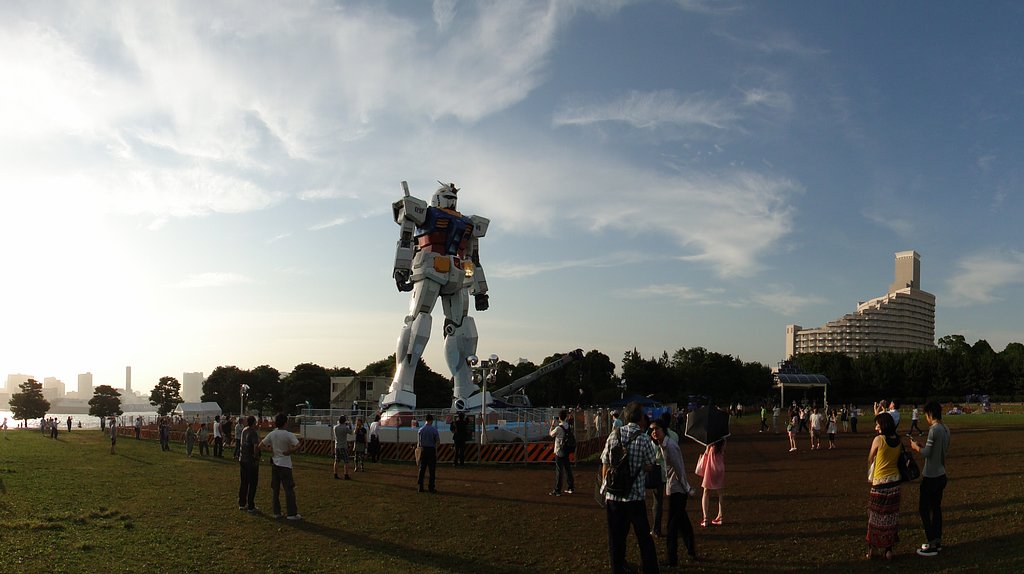 潮風公園に立つ