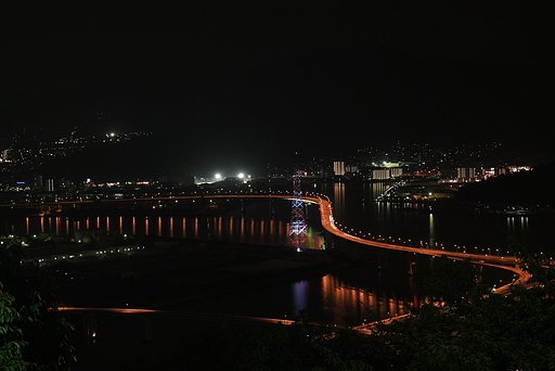 【水】水面のある夜景