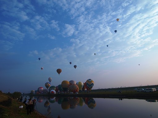 【秋】晩秋の空に